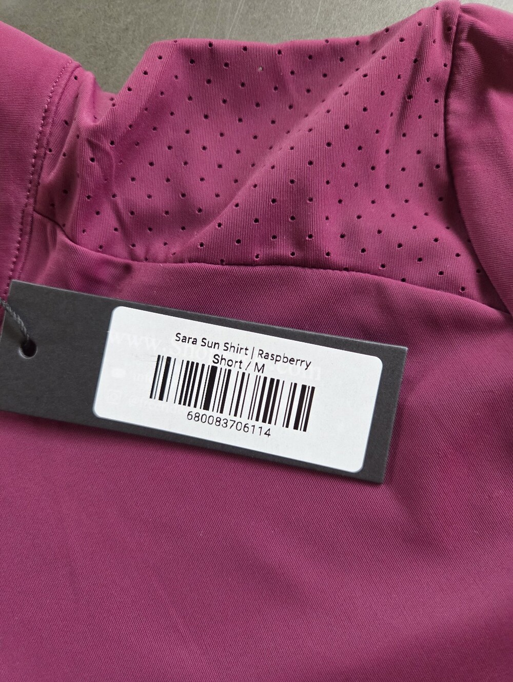Free Ride Equestrian Short Sleeve Sara Sun Shirt Size Medium NWT $65 Raspberry - Picture 5 of 6